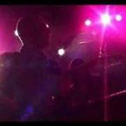 Il testo UNE VIE COMME LES AUTRES di PASCAL MONO è presente anche nell'album Intact (2006)