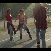 Il testo LET 'EM KNOW di COCO JONES è presente anche nell'album Peppermint (2015)
