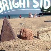 Il testo ON THE LOW di AER è presente anche nell'album The bright side (2012)