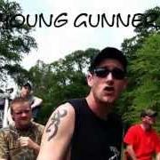 Il testo MUDGRIPS ON EVERTHANG di YOUNG GUNNER è presente anche nell'album Mudgrips and moonshine (2012)
