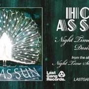 Il testo DON'T LET THE RIGHT ONE GET AWAY di HOT AS SUN è presente anche nell'album Night time sound desire (2013)