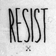 Il testo SHELTER di HUNDREDTH è presente anche nell'album Resist (2014)