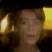 Il testo TOUT VA BIEN di FRANÇOISE HARDY è presente anche nell'album Le danger (1996)