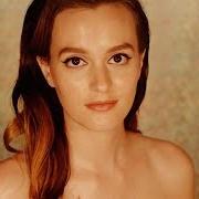 Il testo ENTITLED di LEIGHTON MEESTER è presente anche nell'album Heartstrings (2014)