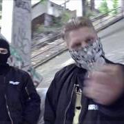 Il testo KEINE TRÄNE di BLOKKMONSTA è presente anche nell'album Hirntot originals (2018)