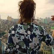 Il testo MES SOUVENIRS DE TOI di ZAZ è presente anche nell'album Effet miroir (2018)