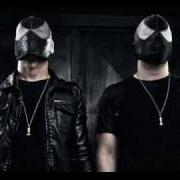 Il testo MOTHER di THE BLOODY BEETROOTS è presente anche nell'album Romborama (2009)