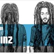 Il testo INNA JAMAICA di MELLOW MOOD è presente anche nell'album Twinz (2014)