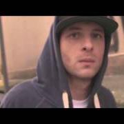 Il testo CLEMENTONIK di CLEMENTINO è presente anche nell'album Mea culpa (2013)