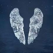 Il testo A SKY FULL OF STARS dei COLDPLAY è presente anche nell'album Ghost stories (2014)