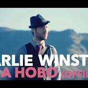 Il testo CALLING ME di CHARLIE WINSTON è presente anche nell'album Hobo (2009)