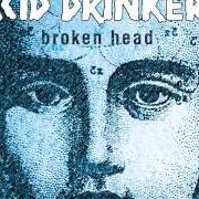 Il testo THERE'S SO MUCH HATRED IN THE AIR degli ACID DRINKERS è presente anche nell'album Broken head (2000)