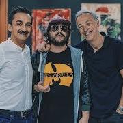 Il testo PARACETAMOLO di CALCUTTA è presente anche nell'album Evergreen (2018)