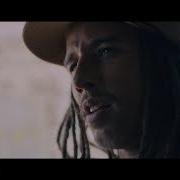 Il testo LITTLE BIT OF LOVE di JP COOPER è presente anche nell'album In these arms (2020)