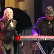 Il testo DOWN SO LOW di CYNDI LAUPER è presente anche nell'album Memphis blues (2010)