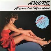 Il testo LOVE IS LOVE di ALESSANDRA MUSSOLINI è presente anche nell'album Amore (1982)