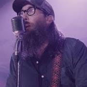 Il testo STEEPLE OUTRO di CROWDER è presente anche nell'album Neon steeple (2014)