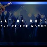 Il testo STANDING di ELEVATION WORSHIP è presente anche nell'album Wake up the wonder (2014)