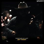 Il testo IN A FUTURE AGE di JEFF TWEEDY è presente anche nell'album Together at last (2017)