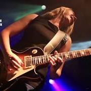 Il testo STRUCK DOWN di JOANNE SHAW TAYLOR è presente anche nell'album Dirty truth (2014)