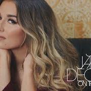 Il testo MY SANTA CLAUS di JESSIE JAMES DECKER è presente anche nell'album This christmas (2015)