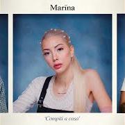 Il testo COMPITI A CASA di MARÏNA è presente anche nell'album Compiti a casa (2019)