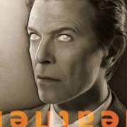 Il testo HEATHEN di DAVID BOWIE è presente anche nell'album Heathen (2002)