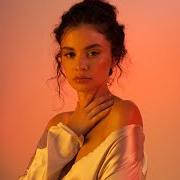 Il testo BASIC NEEDS di SABRINA CLAUDIO è presente anche nell'album Based on a feeling (2022)