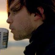 Il testo FROM YESTERDAY di THIRTY SECONDS TO MARS è presente anche nell'album A beautiful lie (2005)
