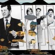 Il testo MONEY IS A PROBLEM di DEAN MARTIN è presente anche nell'album Ten thousand bedrooms (1957)