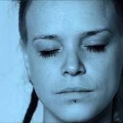 Il testo CHANGE di WALLIS BIRD è presente anche nell'album Home (2016)