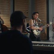 Il testo ANTS ON THE WALL di BLACK SEA DAHU è presente anche nell'album Everything (2026)