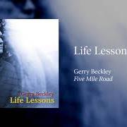 Il testo HANG YOUR HEAD HIGH di GERRY BECKLEY è presente anche nell'album Five mile road (2019)