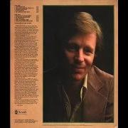 Il testo HOLD ON TO YOUR HINEY di DELBERT MCCLINTON è presente anche nell'album Love rustler (1977)