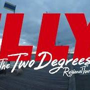 Il testo PAPERCUTS di ILLY è presente anche nell'album Two degrees (2016)