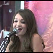 Il testo QUARTERBACK di KIRA ISABELLA è presente anche nell'album Caffeine & big dreams (2014)