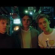 Il testo LET ME DOWN SLOW di NEW HOPE CLUB è presente anche nell'album New hope club (2020)