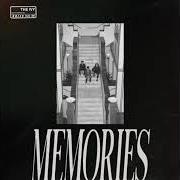 Il testo MEMORIES di THE IVY è presente anche nell'album Memories (2020)