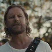 Il testo ROLL ON di DIERKS BENTLEY è presente anche nell'album Gravel & gold (2023)