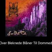 Il testo OVER BIEKNEDE BLANER TILL DOMMEDAG dei DIMMU BORGIR è presente anche nell'album For all tid (1994)