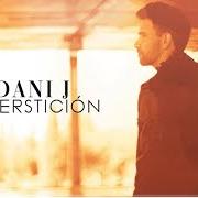 Il testo ME DERRUMBO di DANI J è presente anche nell'album Superstición (2019)