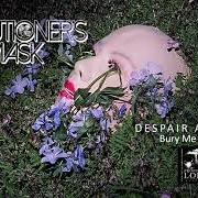 Il testo GROWING DISTANCES di EXECUTIONER'S MASK è presente anche nell'album Despair anthems (2020)