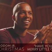 Il testo THE CHRISTMAS SONG di LESLIE ODOM JR. è presente anche nell'album Simply christmas (2016)