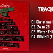 Il testo WINTER FALLS di STRAY KIDS è presente anche nell'album Christmas evel (2021)