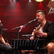 Il testo VERGISS DIE HEIMAT NIE di ANDREAS GABALIER è presente anche nell'album Mtv unplugged (2016)