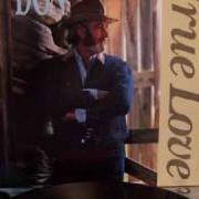 Il testo COME A LITTLE CLOSER di DON WILLIAMS è presente anche nell'album True love (1990)