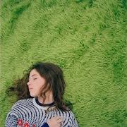 Il testo FLAMIN' HOT CHEETOS di CLAIRO è presente anche nell'album Diary 001 (2018)