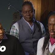 Il testo NIGHT OF MY LIFE degli EARTH, WIND & FIRE è presente anche nell'album Now, then & forever (2013)