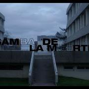 Il testo LA COLLINE di SAMBA DE LA MUERTE è presente anche nell'album Samba de la muerte (2012)