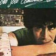 Il testo TUTTI INSIEME LO DENUNCIAM di EDOARDO BENNATO è presente anche nell'album Sono solo canzonette (1980)